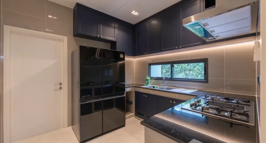 ให้เช่า 4 ห้องนอน บ้านเดี่ยว ใน บางพลี, สมุทรปราการ