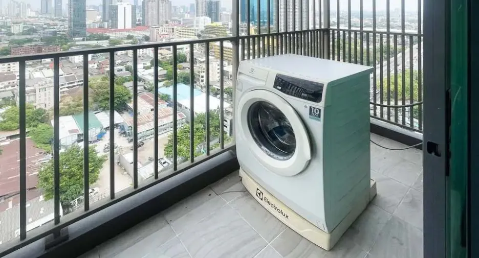 For rent 2 bedrooms condo in Watthana, Bangkok