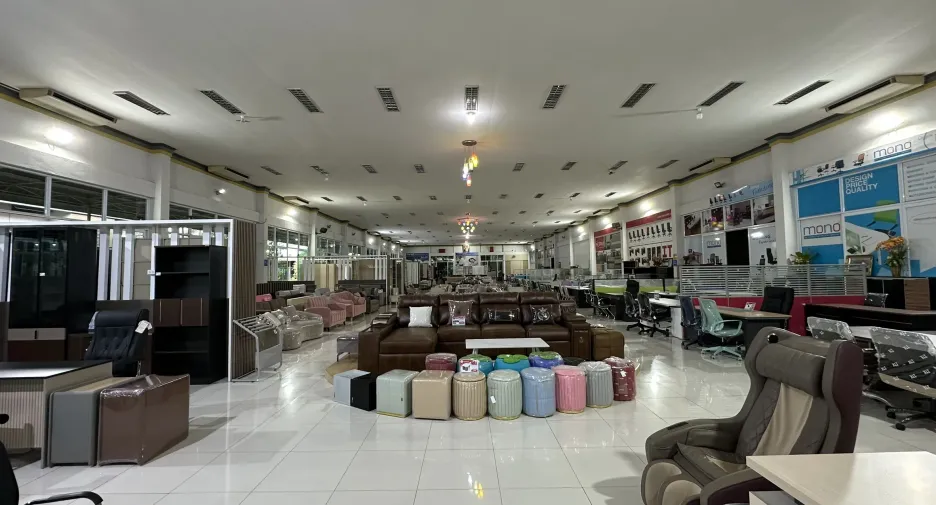 À vendre et à louer 5 chambres local commercial à Mueang Chumphon, Chumphon