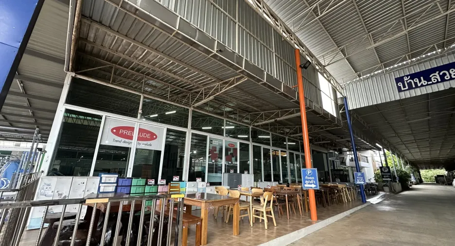 À vendre et à louer 5 chambres local commercial à Mueang Chumphon, Chumphon