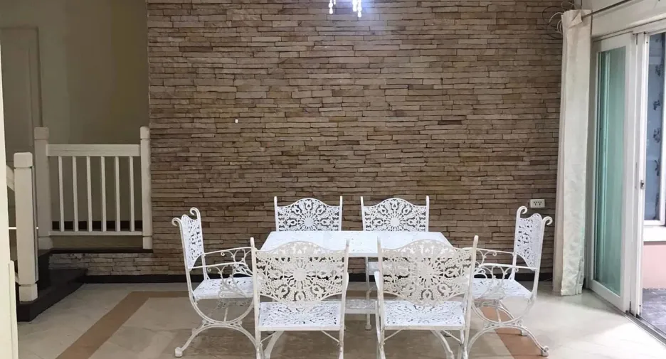 出租 3 卧室 独立屋 在 Lam Luk Ka, Pathum Thani