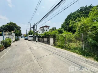 À vendre terrain à Mueang Nonthaburi, Nonthaburi
