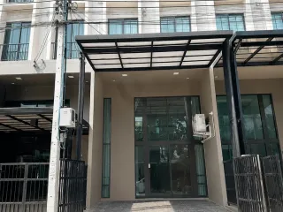 出租 3 卧室 联排别墅 在 Mueang Nonthaburi, Nonthaburi