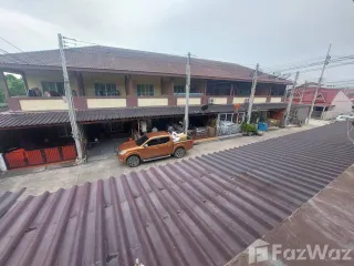 For sale 2 bedrooms townhouse in Pluak Daeng, Rayong