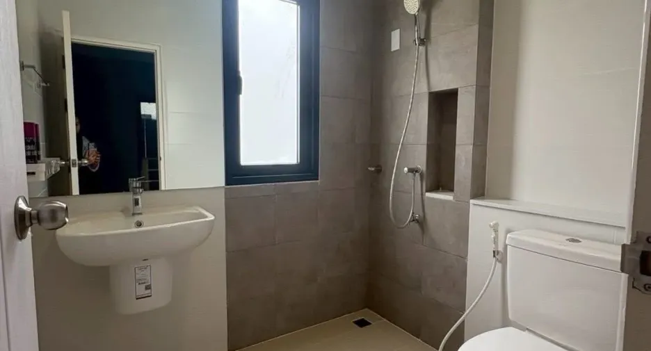 For rent 3 bedrooms house in Mueang Khon Kaen, Khon Kaen