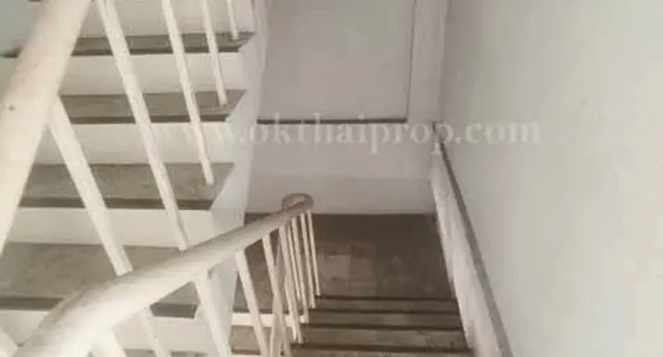 Casa adosada en venta de 6 habitaciones en Phutthamonthon, Nakhon Pathom