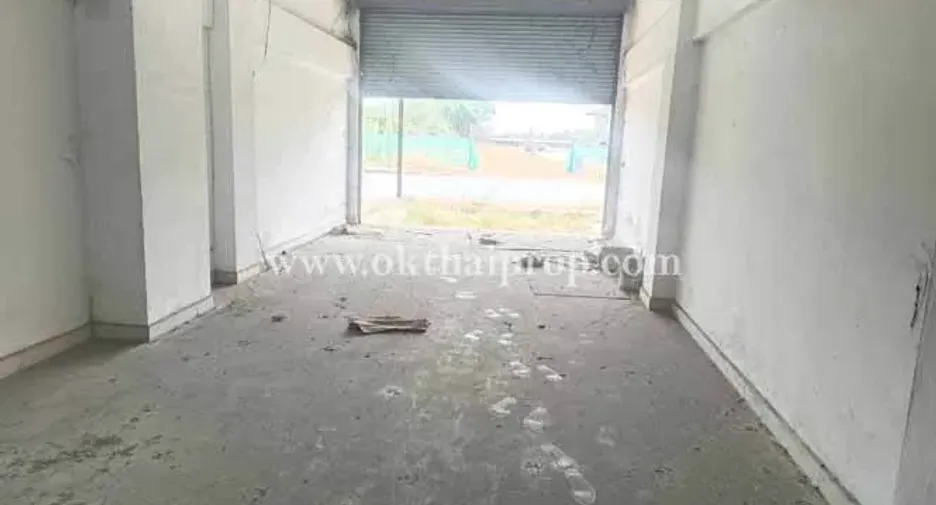 Casa adosada en venta de 6 habitaciones en Phutthamonthon, Nakhon Pathom