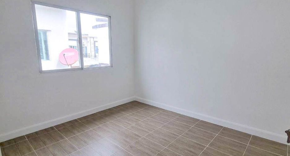 For sale 3 bedrooms house in Bang Khun Thian, Bangkok