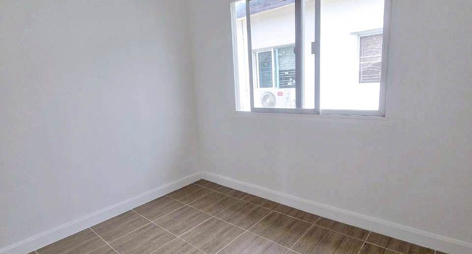 For sale 3 bedrooms house in Bang Khun Thian, Bangkok