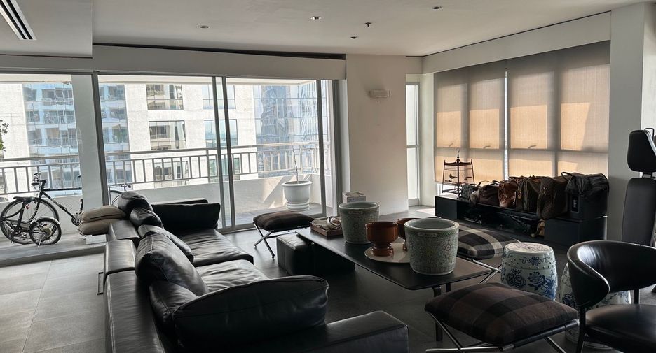 For sale 2 bedrooms condo in Sathon, Bangkok