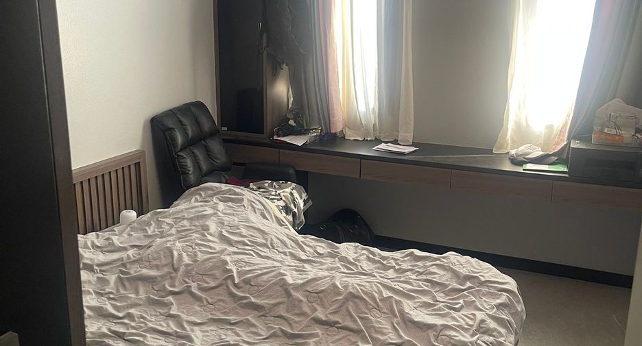 For sale 4 bedrooms house in Sai Mai, Bangkok