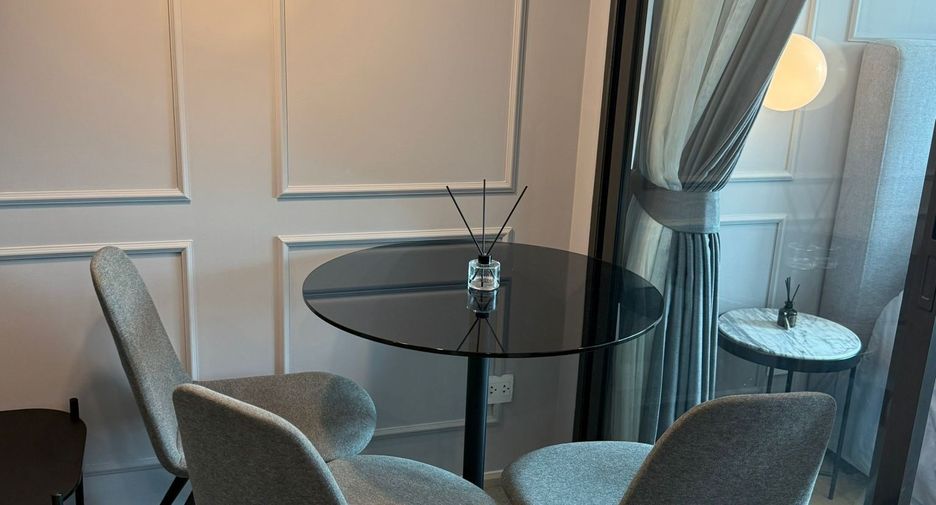 Wohnung zur Miete mit 1 Zimmer in Pathum Wan, Bangkok