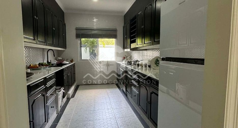 For sale and for rent 3 bedrooms house in East Pattaya, Pattaya