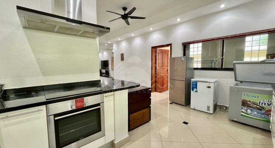 For sale 3 bedrooms house in Jomtien, Pattaya