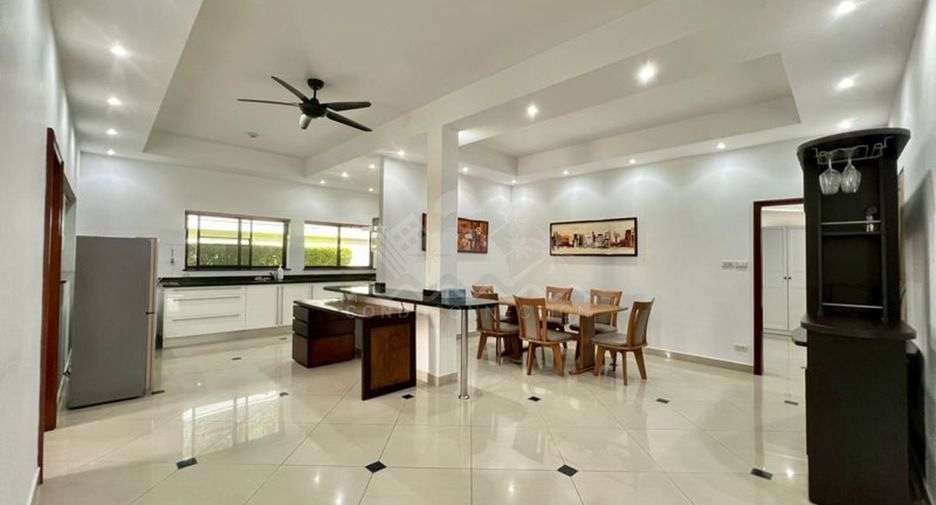 For sale 3 bedrooms house in Jomtien, Pattaya