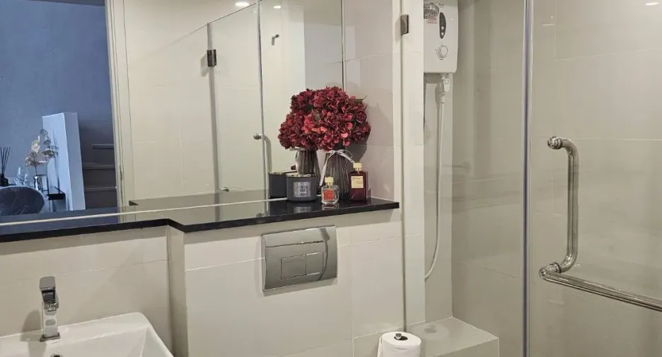 For rent 1 bed condo in Sathon, Bangkok