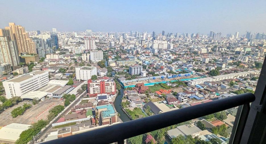 For rent 1 bed condo in Phaya Thai, Bangkok