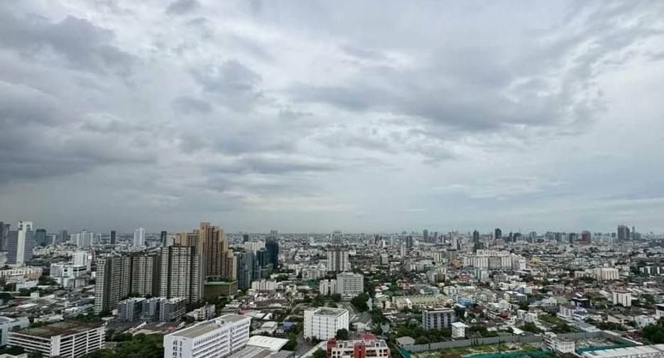 For rent 1 bed condo in Phaya Thai, Bangkok
