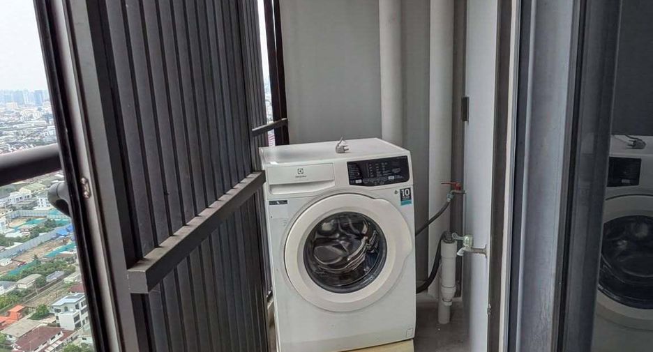 For rent 1 bed condo in Phaya Thai, Bangkok