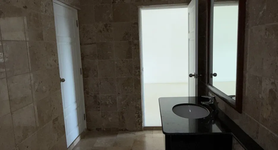 For sale 2 bedrooms condo in Thalang, Phuket