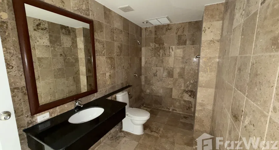 For sale 2 bedrooms condo in Thalang, Phuket