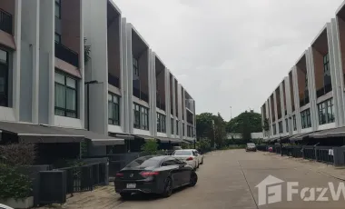 出租 3 卧室 联排别墅 在 Suan Luang, 曼谷