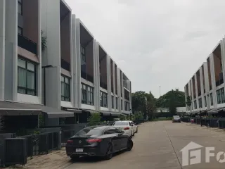 Reihenhaus zur Miete mit 3 Zimmer in Suan Luang, Bangkok