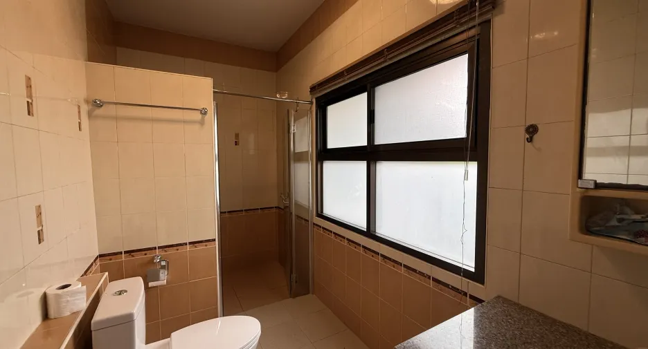 Haus zur Miete mit 4 Zimmer in Hang Dong, Chiang Mai