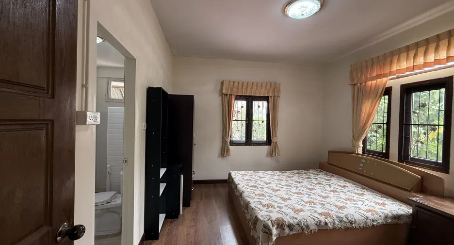 Haus zur Miete mit 4 Zimmer in Hang Dong, Chiang Mai