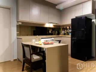 For rent 2 ベッドルーム condo in Phra Khanong, Bangkok