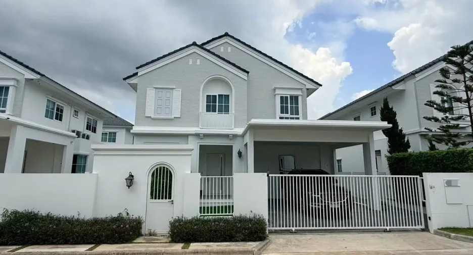 For rent 4 bedrooms house in Bang Phli, Samut Prakan