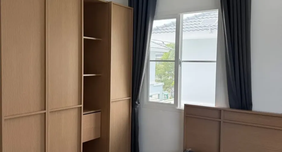 For rent 3 bedrooms house in Bang Phli, Samut Prakan