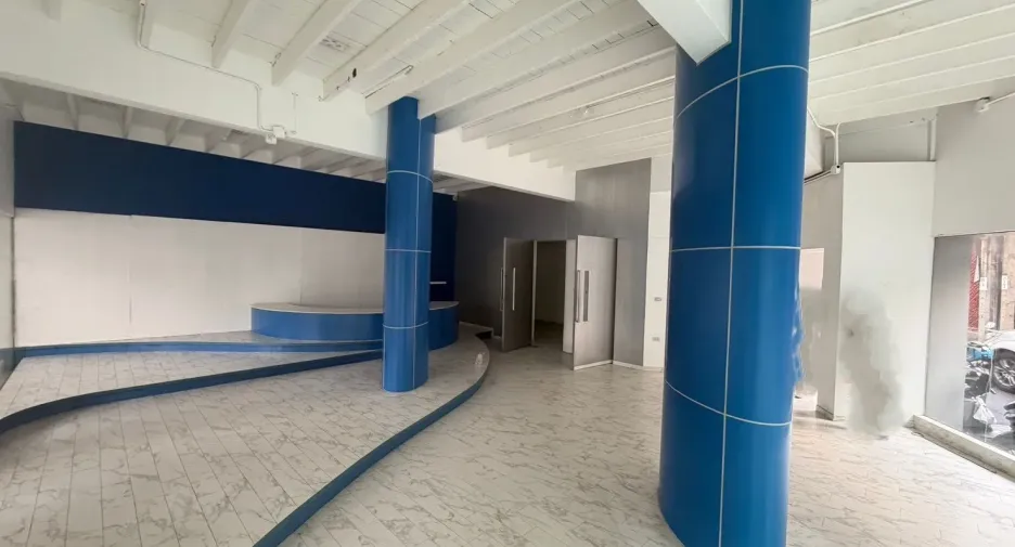 Аренда торговое помещение в Щаттхана, Бангкок