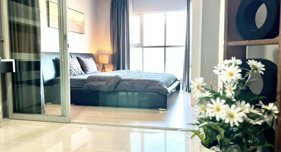 For rent 1 bed condo in Khlong Toei, Bangkok