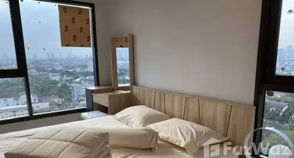 For rent 2 bedrooms condo in Phra Khanong, Bangkok