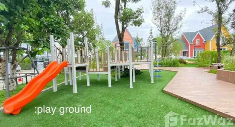 For rent 3 bedrooms townhouse in Prawet, Bangkok