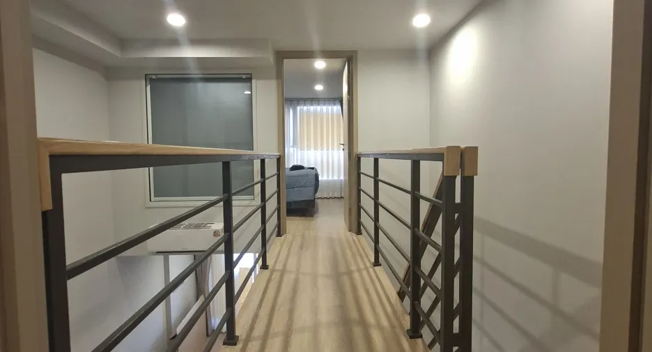 For rent 2 bedrooms condo in Bang Rak, Bangkok
