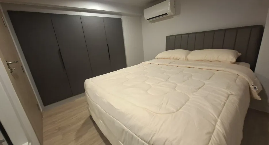 For rent 2 bedrooms condo in Bang Rak, Bangkok