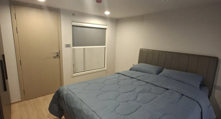 For rent 2 bedrooms condo in Bang Rak, Bangkok