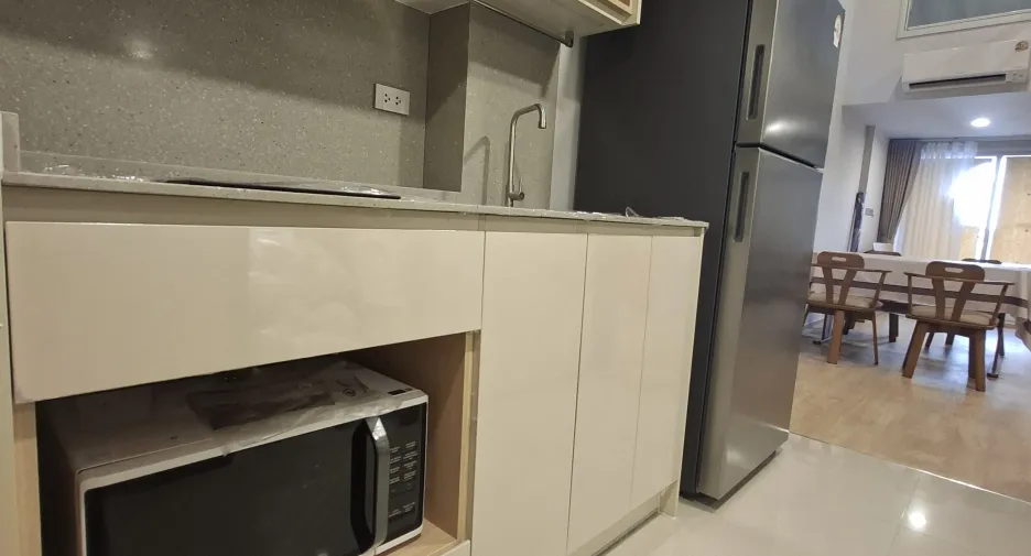 For rent 2 bedrooms condo in Bang Rak, Bangkok