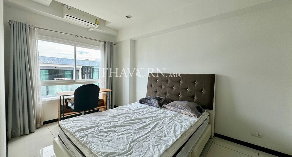 For rent 2 bedrooms condo in Pratumnak, Pattaya