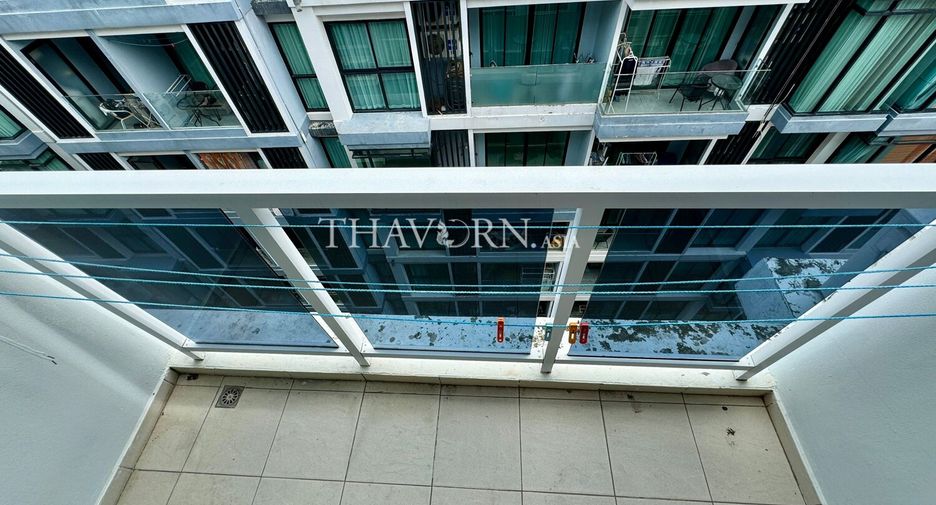 For rent 2 bedrooms condo in Pratumnak, Pattaya