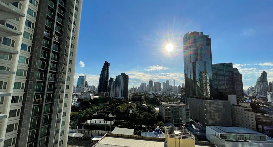 For rent 1 bed condo in Khlong Toei, Bangkok