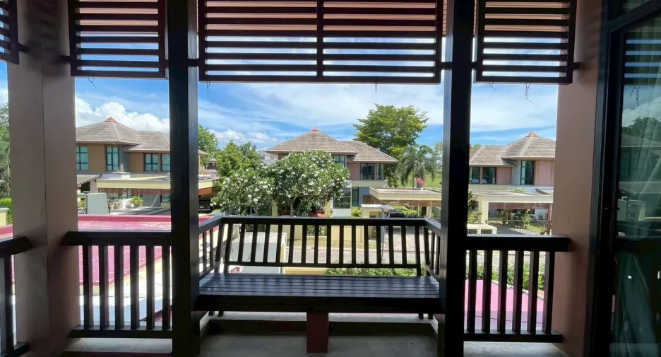 For rent 4 bedrooms villa in East Pattaya, Pattaya