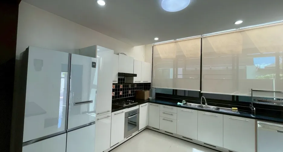 For rent 4 bedrooms villa in East Pattaya, Pattaya