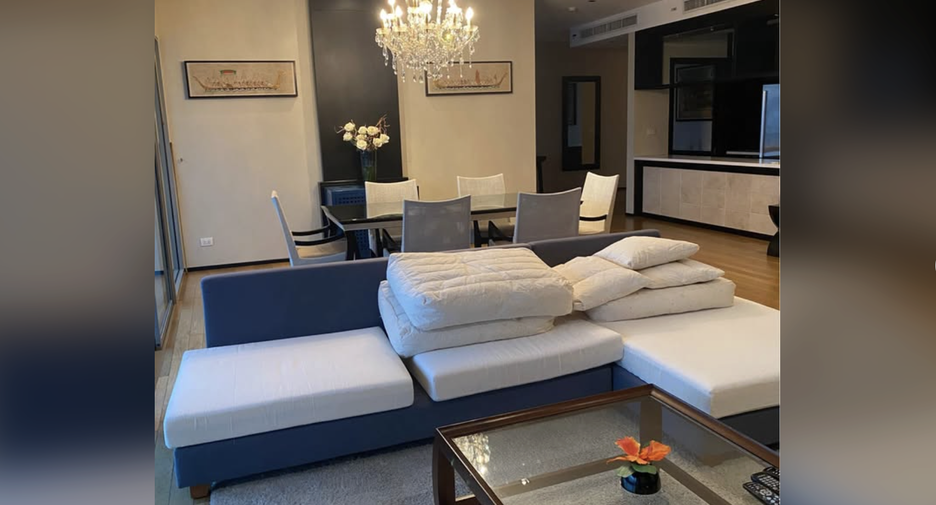 For rent 3 bedrooms condo in Khlong Toei, Bangkok