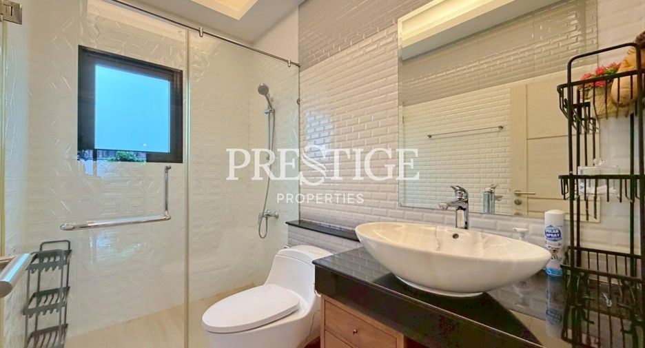 For sale and for rent 3 bedrooms house in East Pattaya, Pattaya