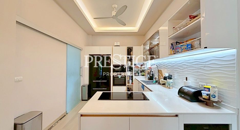 For sale and for rent 3 bedrooms house in East Pattaya, Pattaya