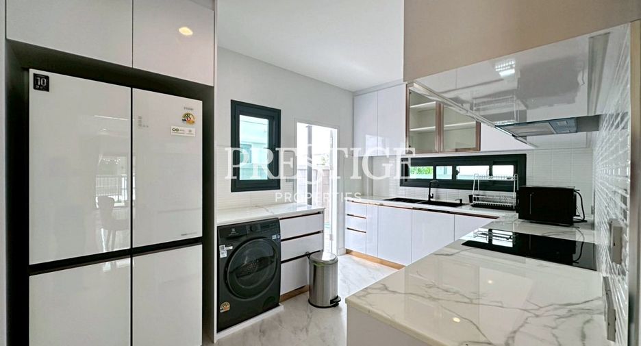 For rent 3 bedrooms house in Bang Lamung, Chonburi
