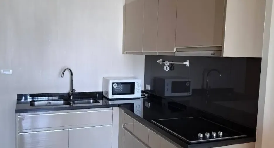 Wohnung zur Miete mit 2 Zimmer in Khlong Toei, Bangkok